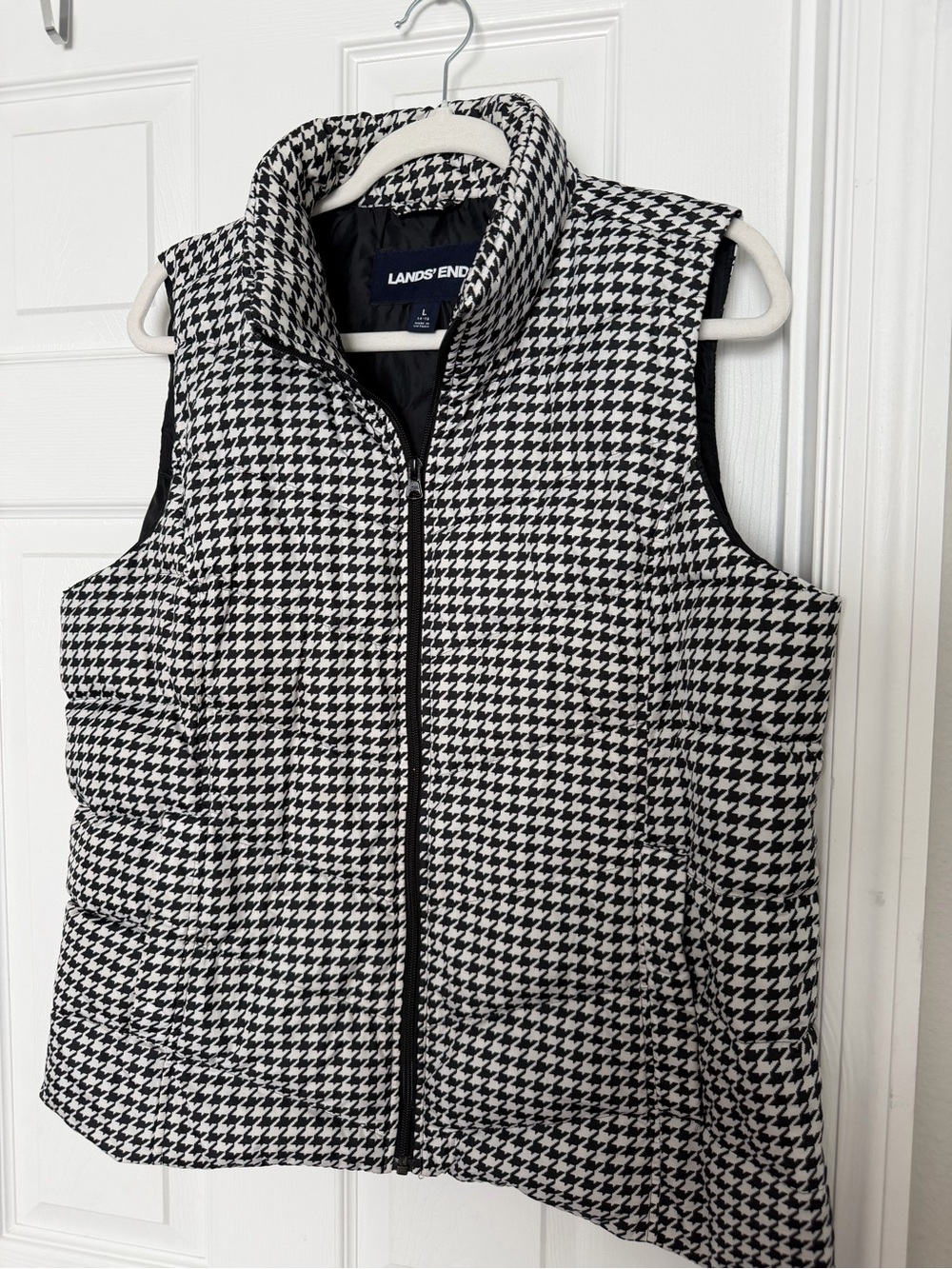 Lands' End Black and White Houndstooth Quilted Puffer Vest